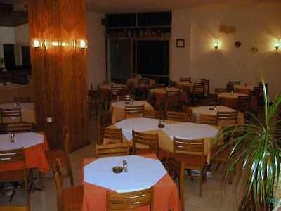 Hotel Zeus Delphoi Kültér fotó